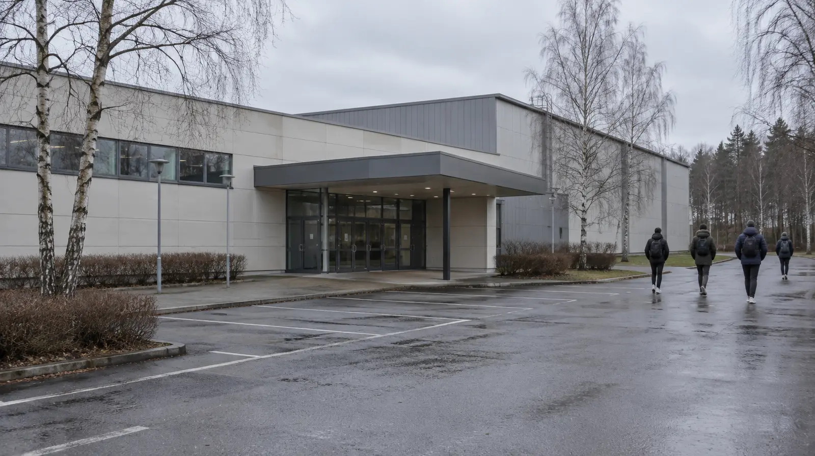 Kvinna som sköts i idrottshall i Älvsjö har dött, två pojkar anhållna för mord