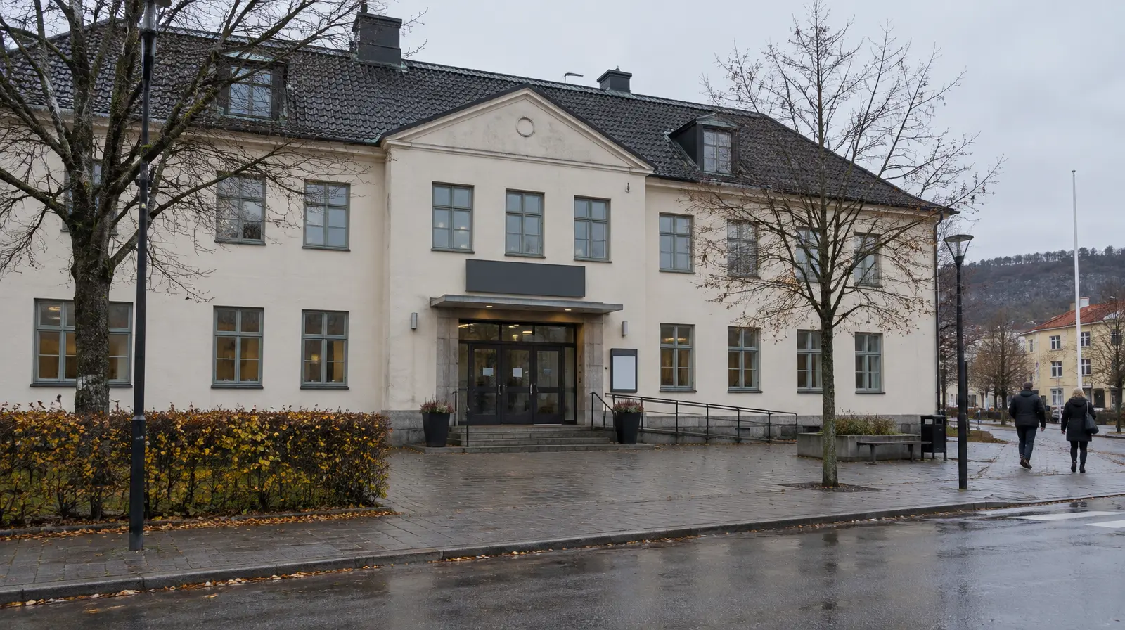 Lärare i Bohuslän begärs häktad för fyra fall av våldtäkt mot barn